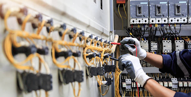 Professional Electrician technician working in Loyola, CA